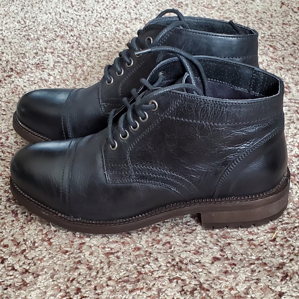 Dr. Scholl's Airborne boots